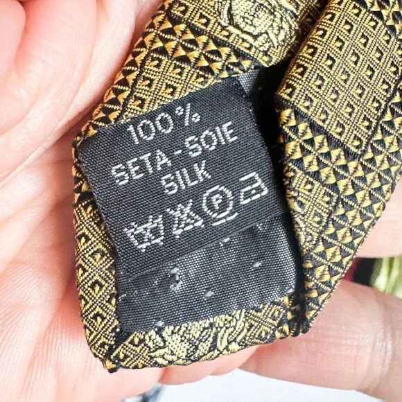 Gianni Versace Medusa Face Geometric Print Men's Tie - Picture 7 of 7